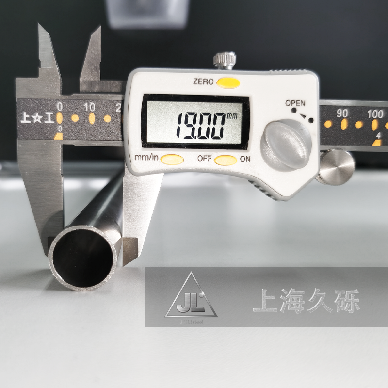 不銹鋼精密無(wú)縫管/精軋管